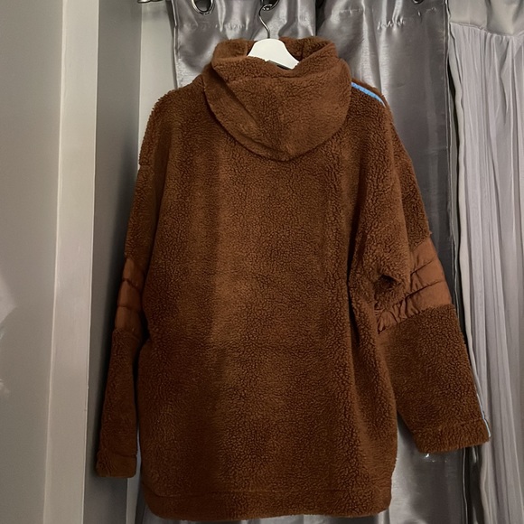 ❌SOLD❌Adidas x Ivy Park Teddy Hoodie Jacket - Picture 4 of 4